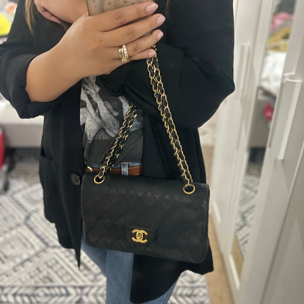 🖤 SALE!!Authentic Vintage small Chanel double flap